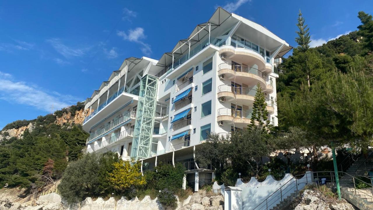 Hotel Nimfa Kanine Екстериор снимка
