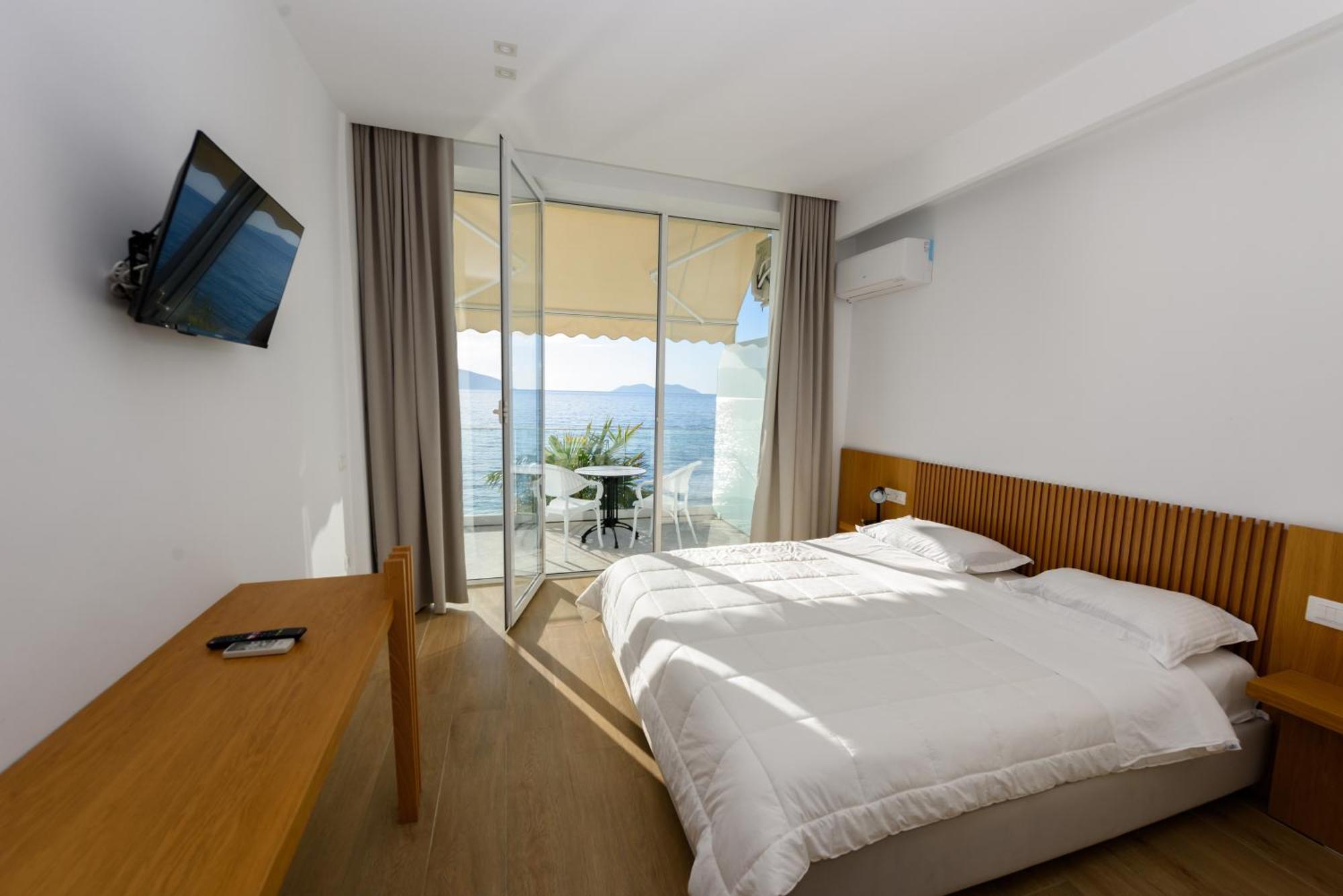 Hotel Nimfa Kanine Екстериор снимка