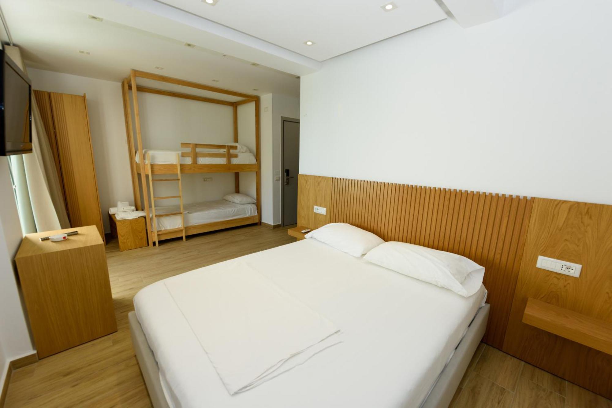 Hotel Nimfa Kanine Екстериор снимка