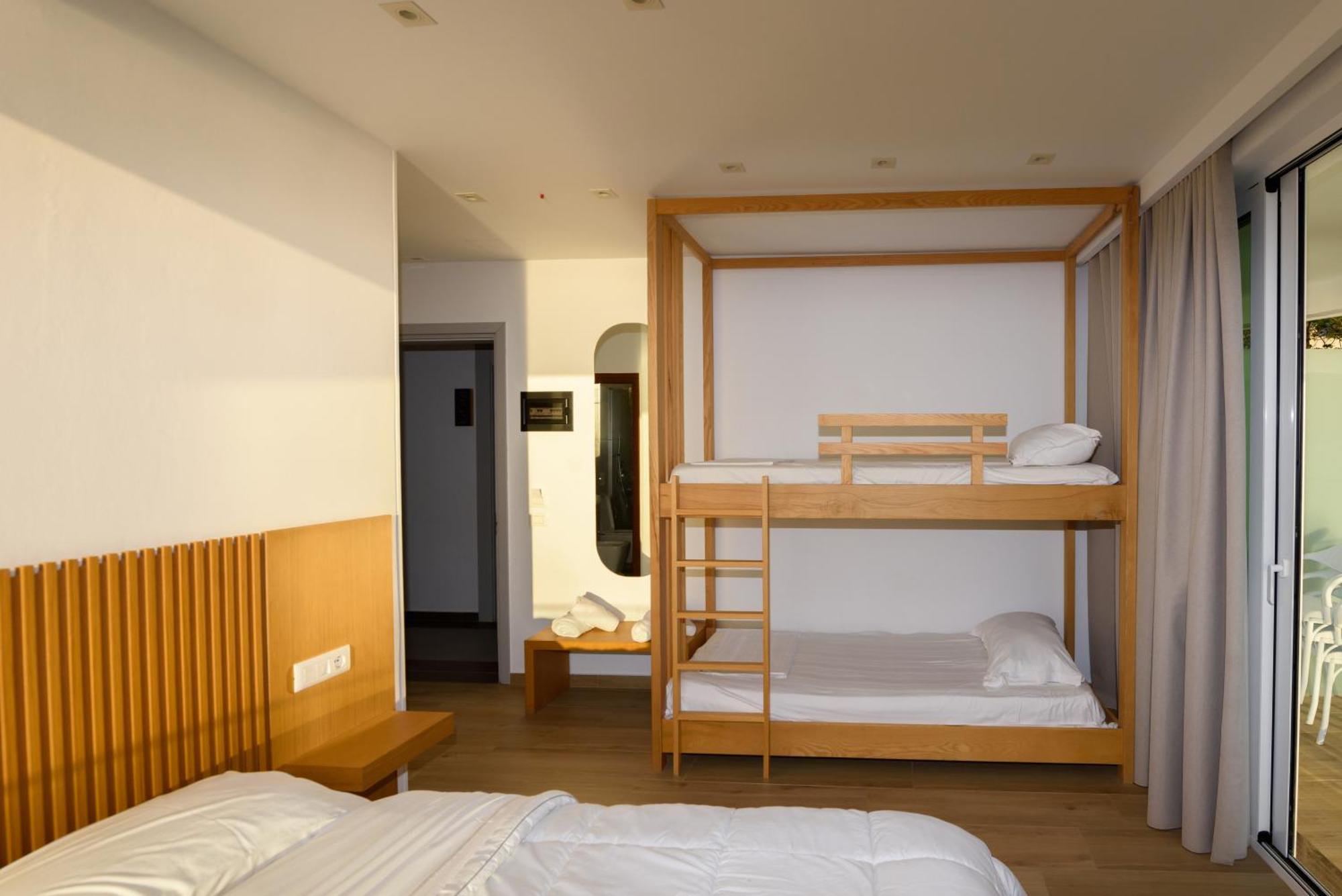 Hotel Nimfa Kanine Екстериор снимка