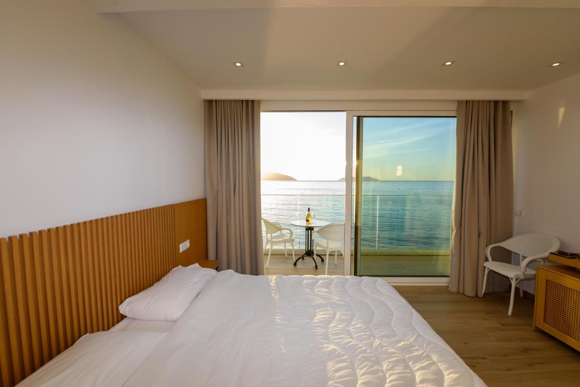 Hotel Nimfa Kanine Екстериор снимка