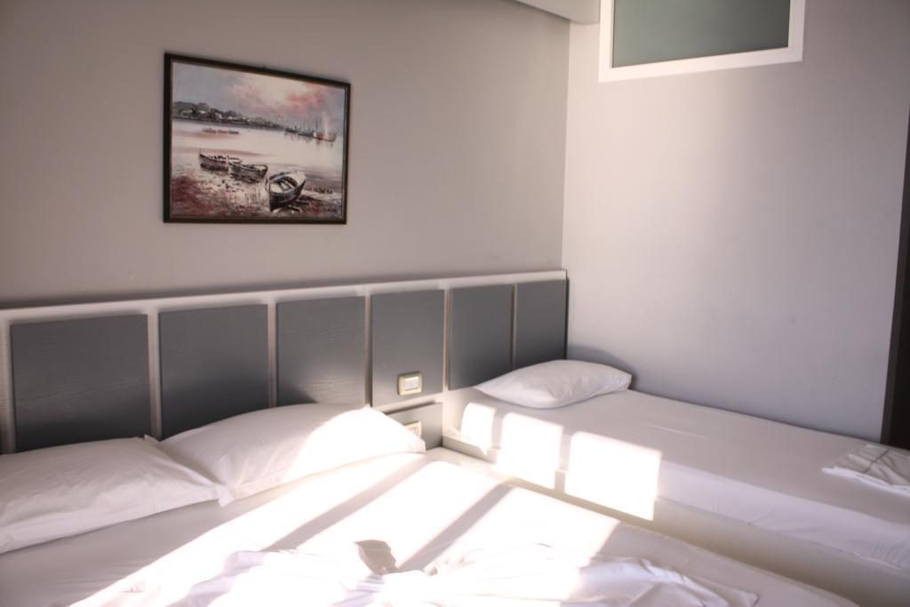 Hotel Nimfa Kanine Екстериор снимка